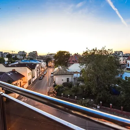 Old Town Gems - Shabbat Friendly דירה