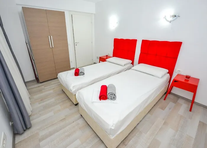 Old Town Gems - Shabbat Friendly * Bucharest